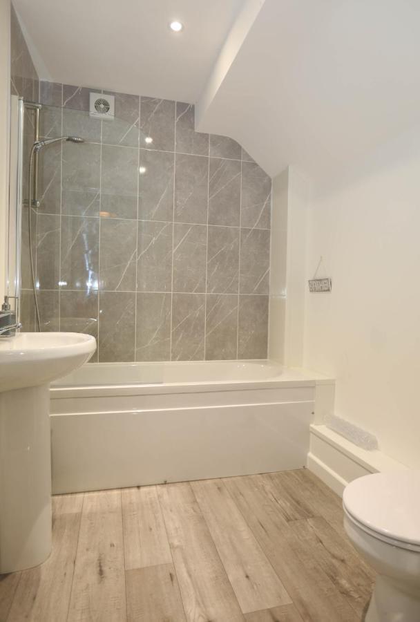 Exmouth - Apartment 2, Strand House - Modern 2 Bedroom Apartment, Perfect Location For Access To Beach & Town Centre - Sleeps 4 Guests - Hosted By Rentmyhouse Zewnętrze zdjęcie